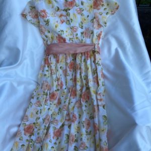 Crochette party dress w roses and silk belt Art