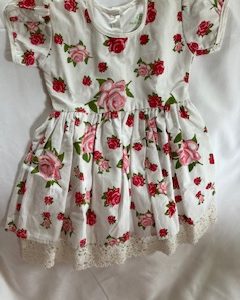 Dress with big roses