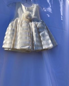 Special occasion Ivoire dress